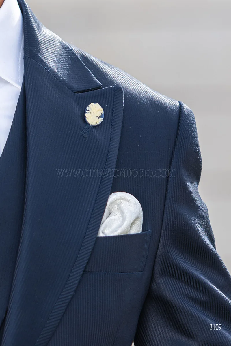 Vestito da sposo uomo blu con gilet doppiopetto 6