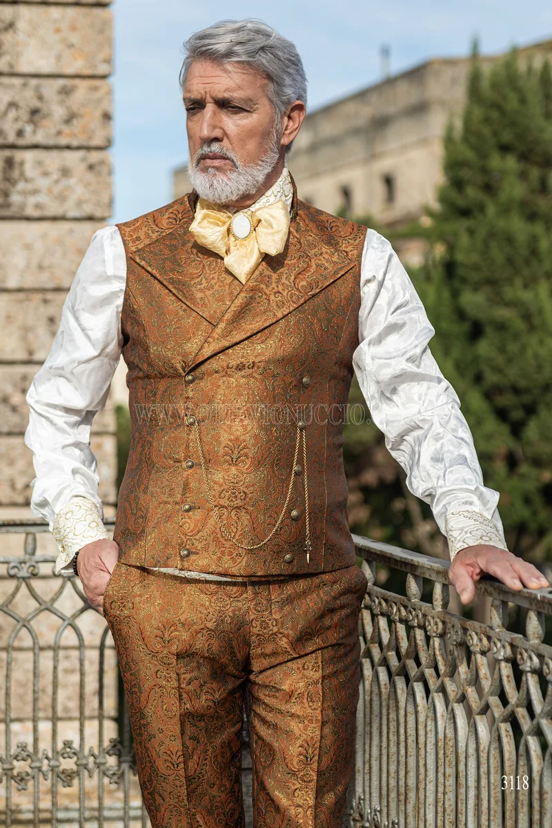 Abito sposo barocco broccato oro collo Napoleonico 3