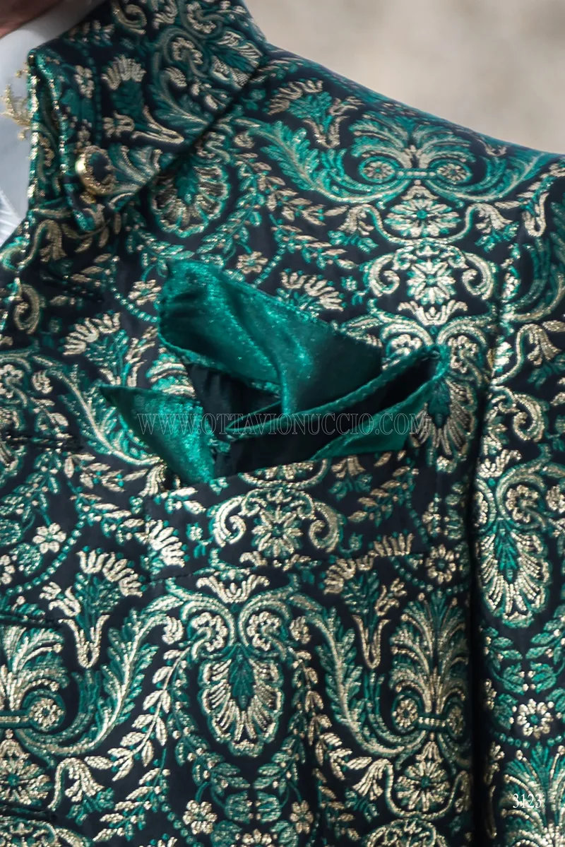 Abito sposo barocco broccato verde oro collo Napoleone 6