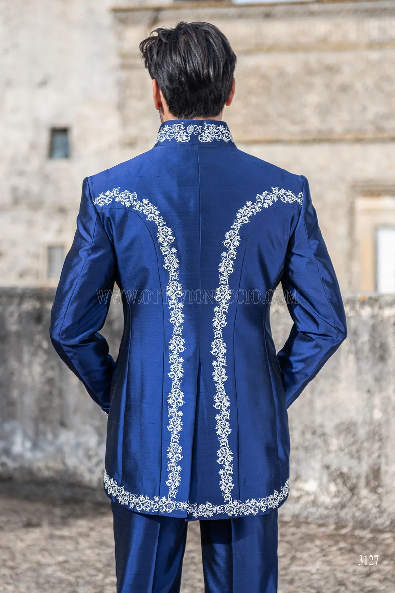 Abito sposo stile barocco eccentrico blu ricamato argento 2