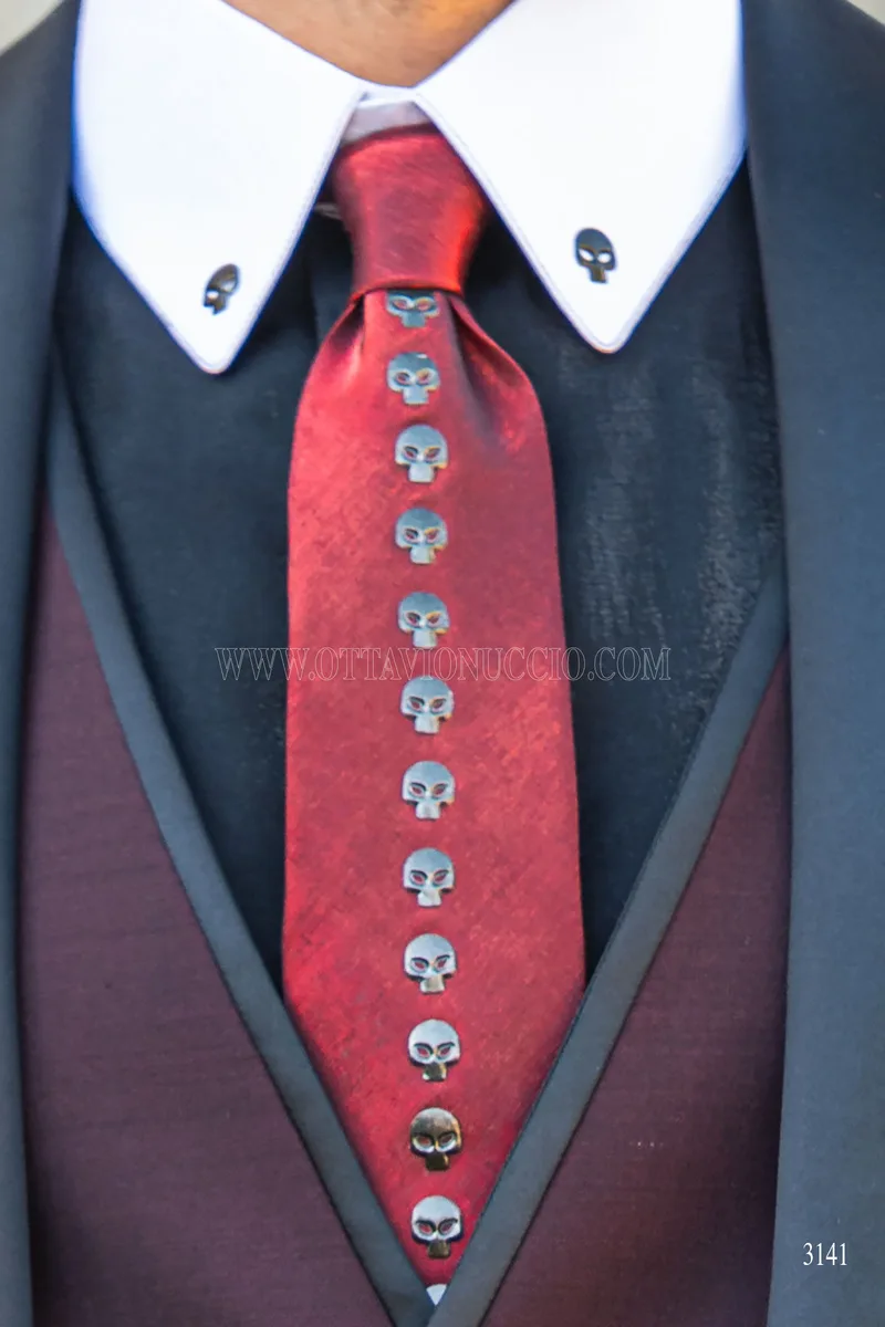 Smoking uomo bordeaux per matrimonio stile rock 5