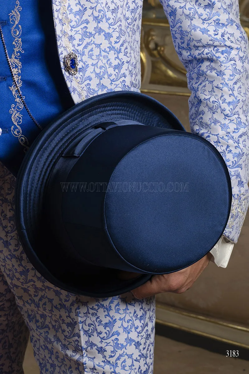 Redingote da Cerimonia Bianca e Blu con Ricami Argento 6