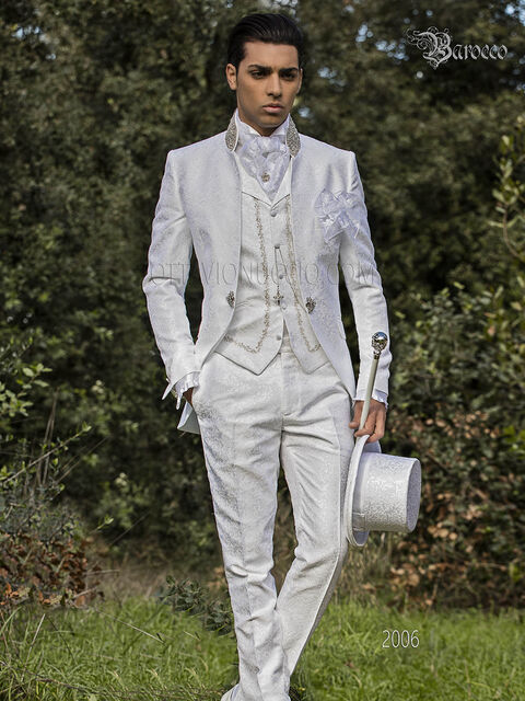Vestito damascato da sposo stile barocco bianco