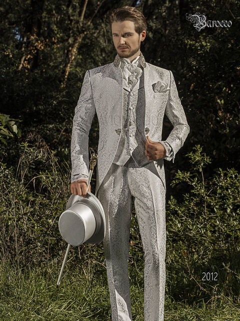 Abito da sposo damascato stile barocco grigio perla