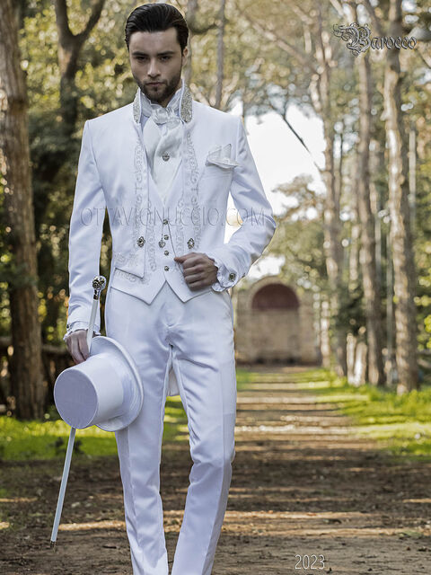 Frak sposo barocco raso bianco con ricamo argento