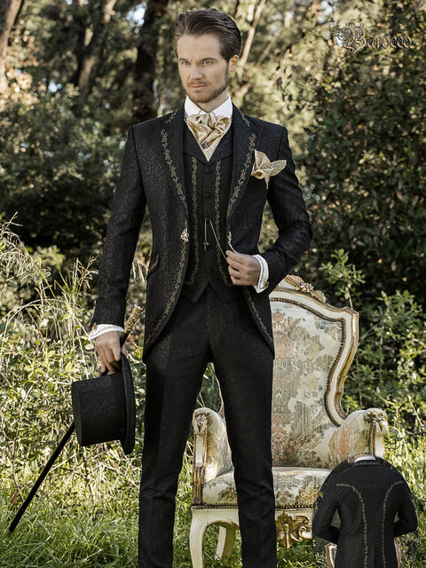 Vestito da sposo damascato nero stile barocco ricamato oro