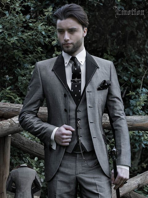 Abito da sposo moderno grigio per uomo hipster