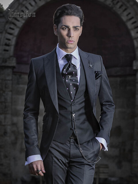 Vestito sposo uomo gessato nero con righino viola