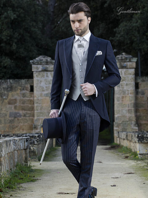 Completo sposo tight moderno blu con pantalone al tono rigato blu