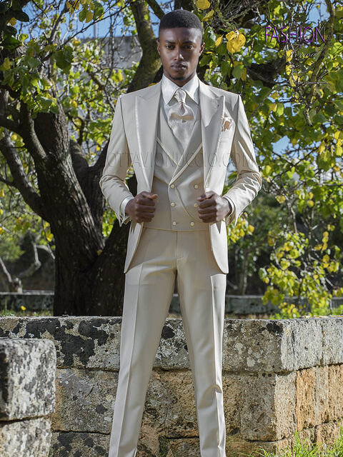 Abito da matrimonio beige per sposo fashion