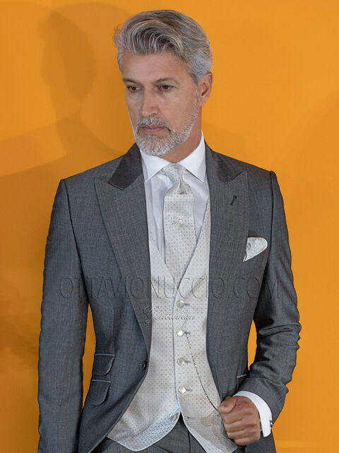 Abito da cerimonia uomo grigio, gilet seta grigio perla