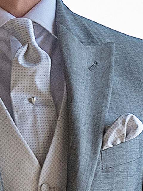 Cravatta e Fazzoletto in seta grigio perla