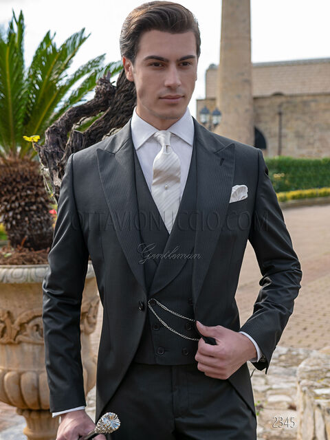 Tight moderno da cerimonia uomo nero, gilet doppiopetto