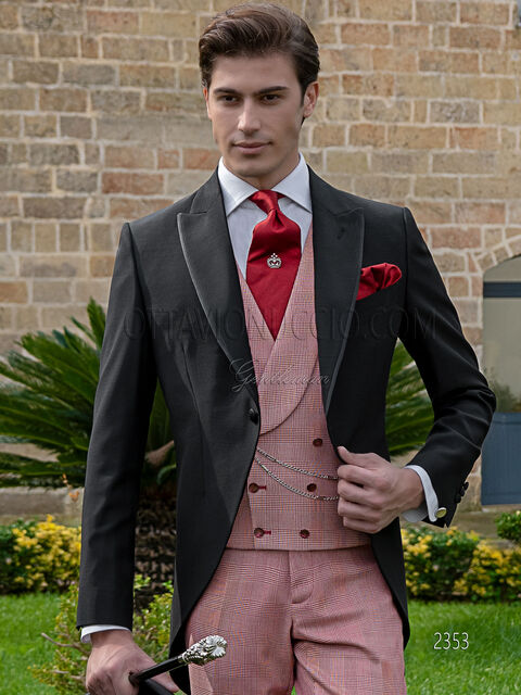 Tight sposo nero, gilet e pantalone principe di Galles rosso