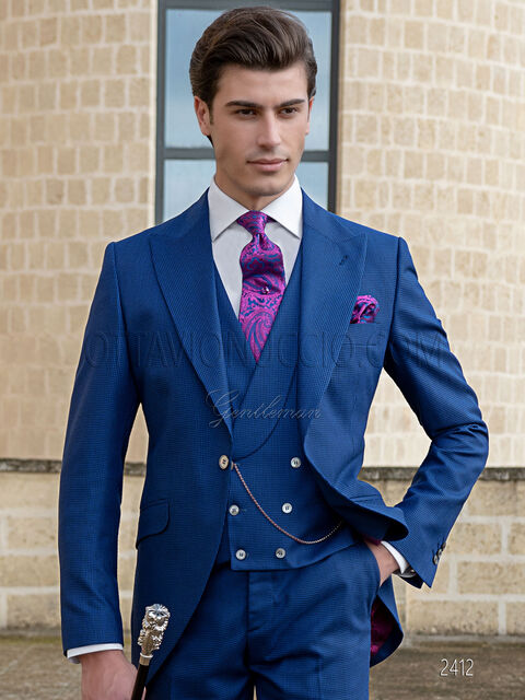 Vestito da sposo moderno blu royal pied de poul