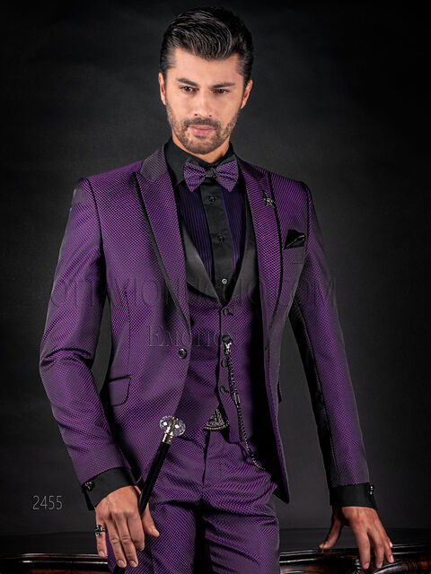 Abito cerimonia uomo fashion in jacquard viola, profilo sul rever