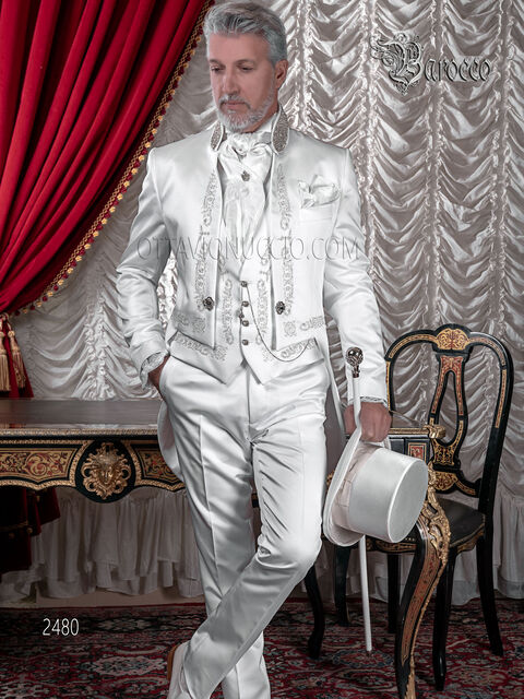 Frac uomo ispirazione barocca raso bianco ricami argento e strass