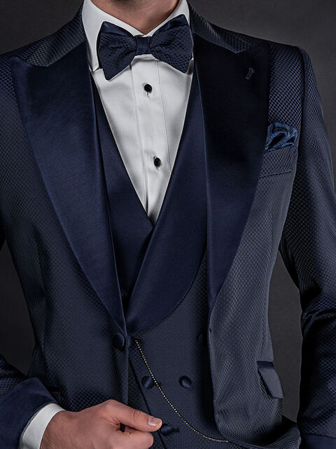Gilet asimmetrico doppiopetto sciallato blu rever in raso