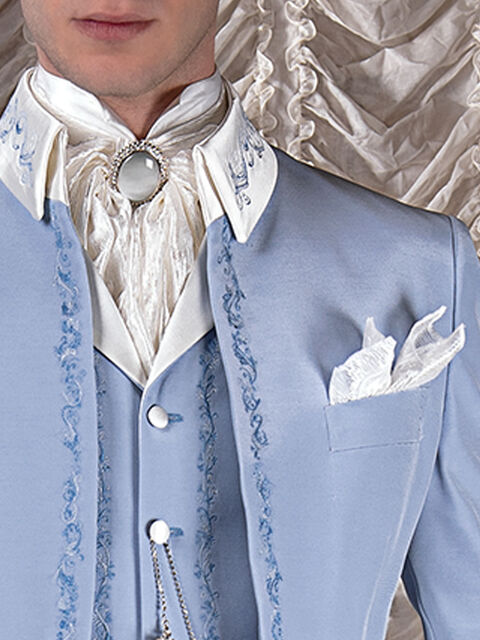 Plastron annodato in pizzo, con fazzoletto