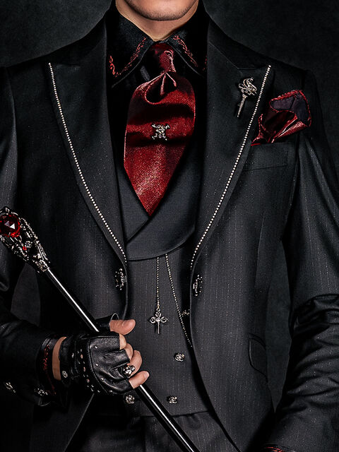 Camicia in raso nera ricamo fiori rosso
