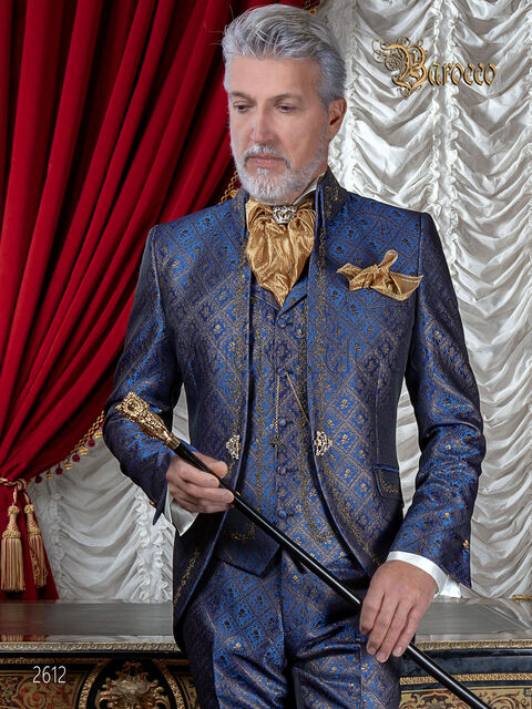 Abito sposo blu ricamato, broccato stile barocco con ricami oro