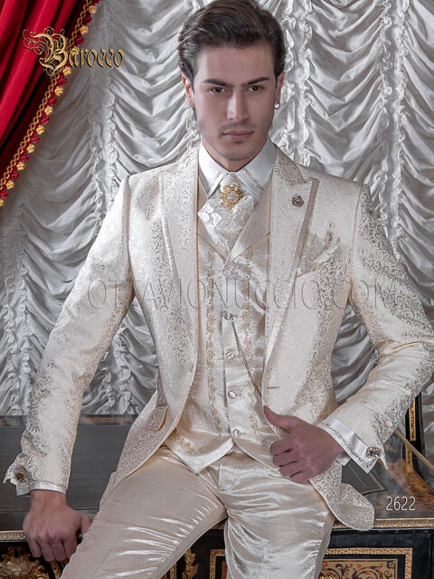 Vestito matrimonio damascato in stile barocco uomo beige