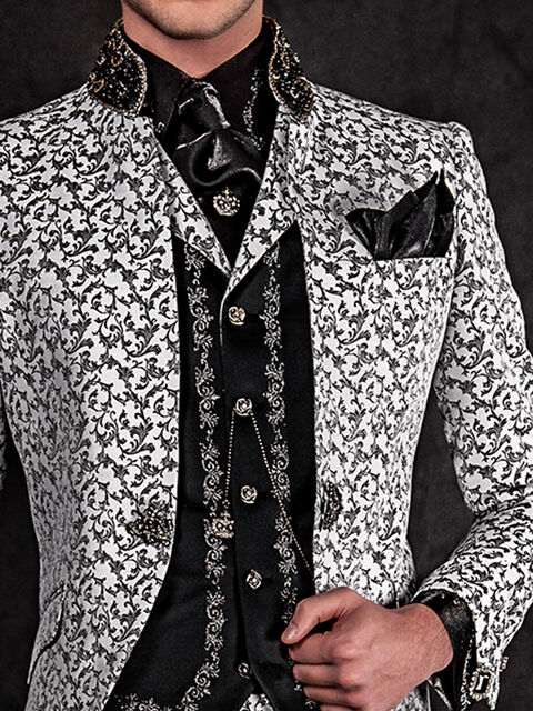 Gilet in raso nero con contrasto e ricamo nero-argento