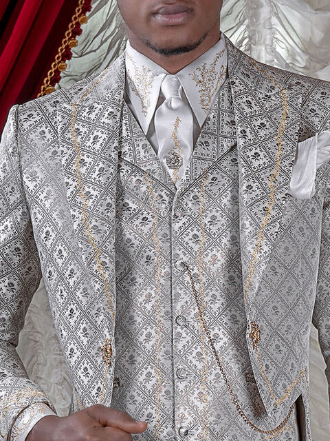 Camicia e Cravatta in tessuto lurex bianco con ricamo oro