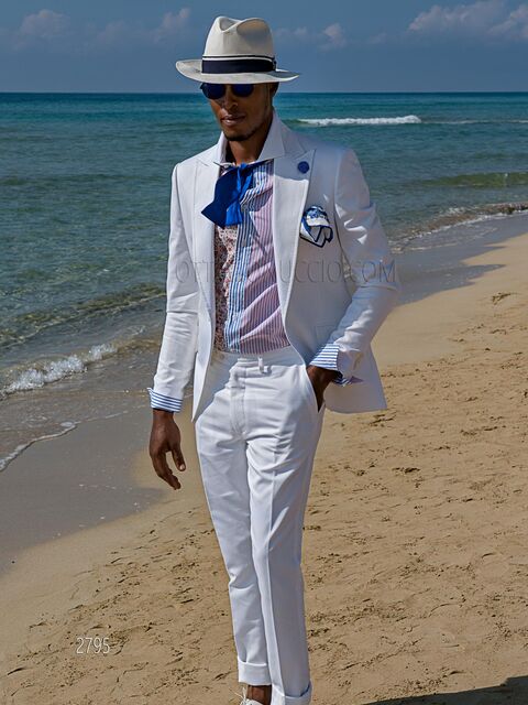 Abito cerimonia moderno in piquet bianco ideale per matrimonio in spiaggia