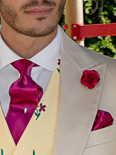 Cravatta e fazzoletto in raso fucsia