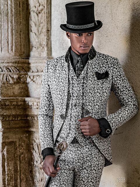 Abito coreano stile gotico damascato bianco e nero con passamaneria cristallo