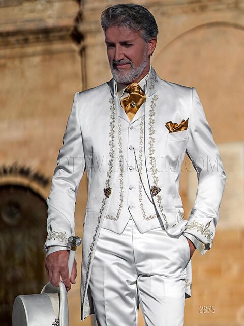 Abito barocco da cerimonia stile signorile in raso bianco con ricamo oro