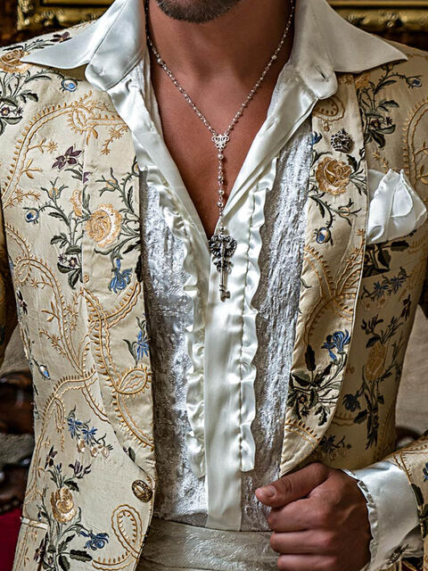 Camicia avorio con ricamo e volant