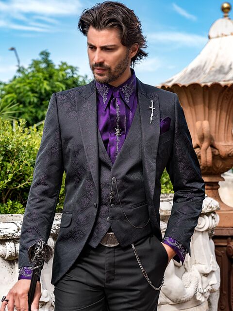 Abito cerimonia moda nero-viola con giacca e gilet in tessuto jacquard