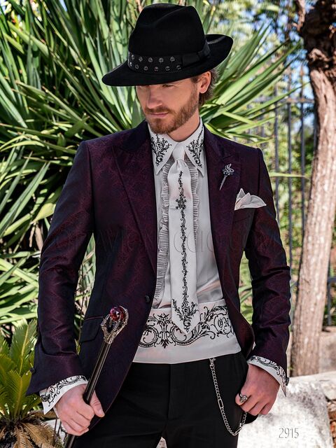 Completo cerimonia moda, giacca jacquard nero-bordeaux e pantalone nero