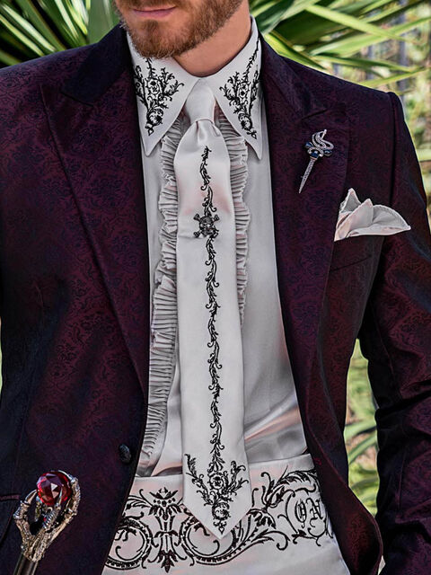 Camicia e accessori in microfibra di raso grigio perla con ricamo drago bronzo e oro