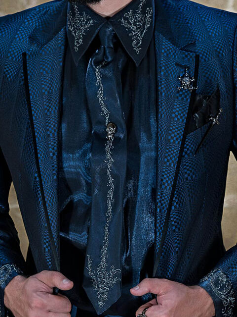 Camicia e Cravatta in tessuto lurex blu con ricamo