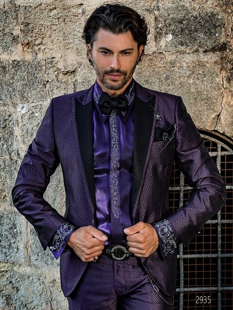 Abito cerimonia moda in tessuto optical viola con inserti neri