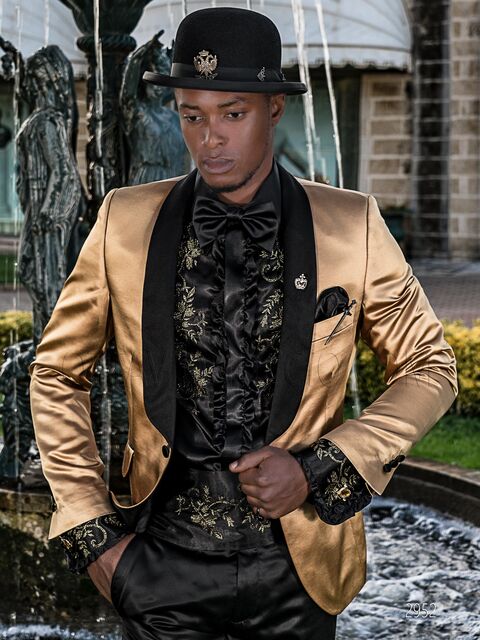 Smoking stile particolare moda in raso oro e pantalone nero
