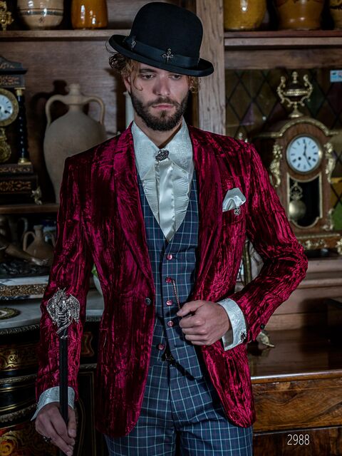 Blazer in stile aristocratico velluto nero pantalone e gilet a quadri