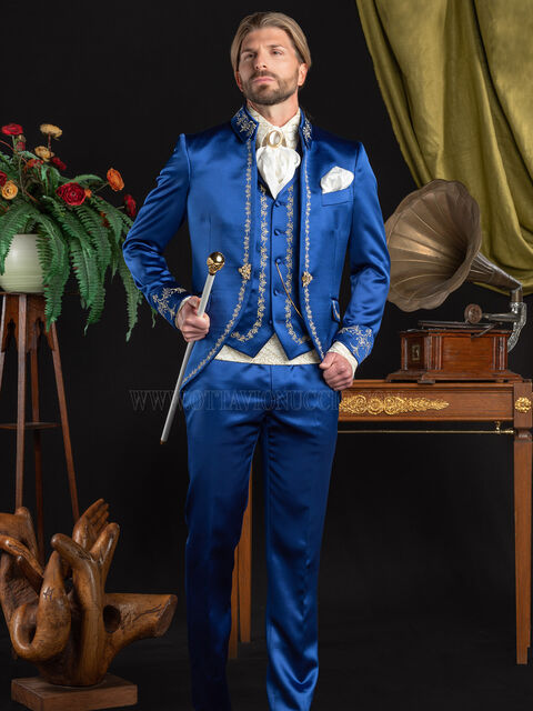 Gilet in raso blu con ricamo oro