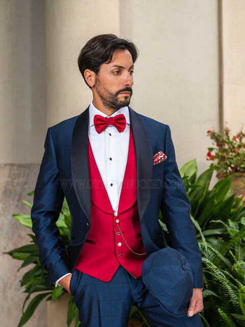 Smoking uomo a quadri blu rever sciallato con gilet rosso