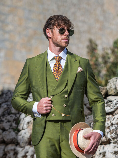 Abito da cerimonia uomo verde oliva con gilet sciallato