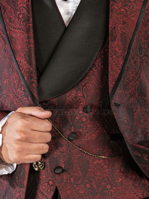 Gilet asimmetrico doppiopetto sciallato in tessuto damascato bordeaux
