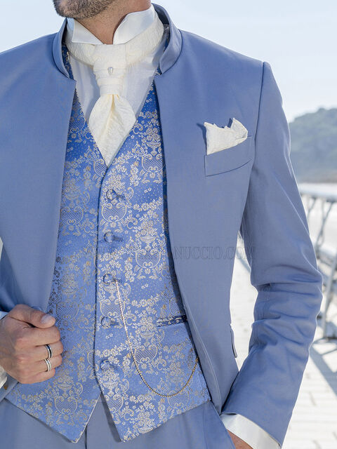 Gilet in seta jacquard fondo celeste
