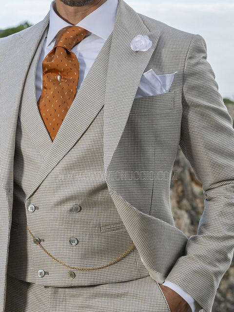 Gilet doppiopetto in tessuto cotone-lino fondo beige e  Pied-de-poule marrone